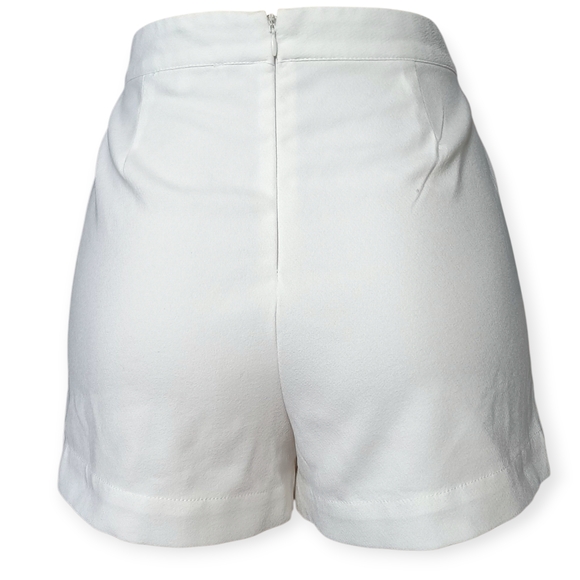 Stylish High Waist White Ruffle Shorts - Picture 3 of 4